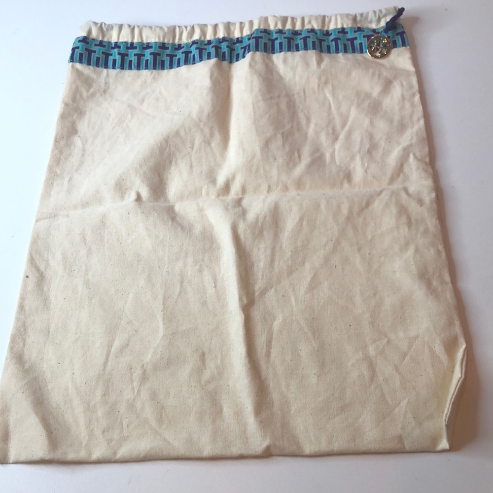 Tory Burch Cream Dust Cover Bag blue accent fabric. Linen look. Gold tone charm